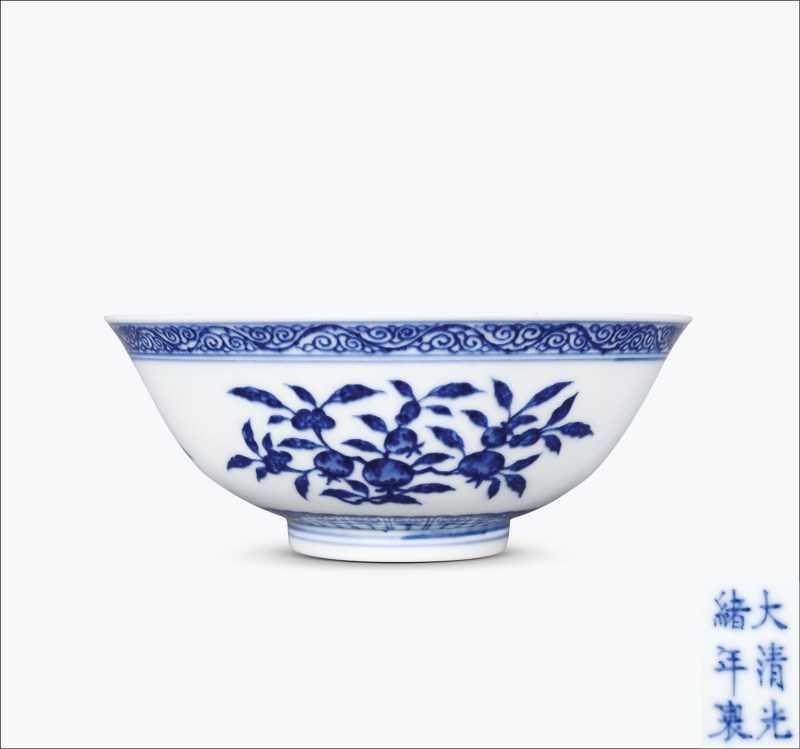 清光绪 青花三多纹碗