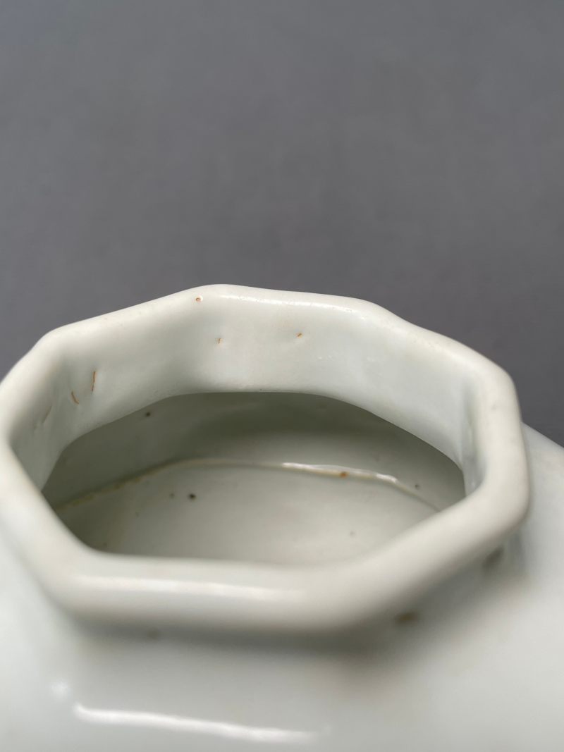 明 白釉瓜棱罐（一对） - 图19