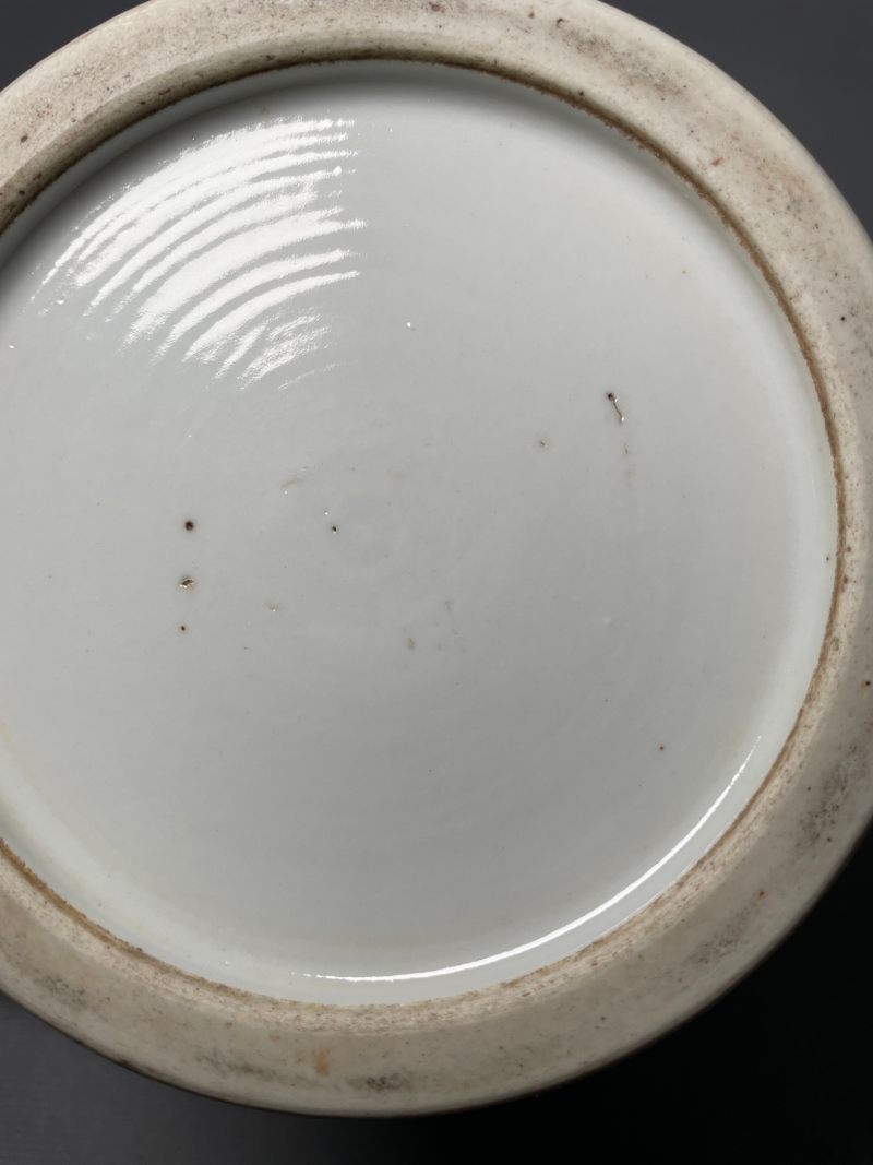 民国 浅绛彩仕女笔筒 - 图25
