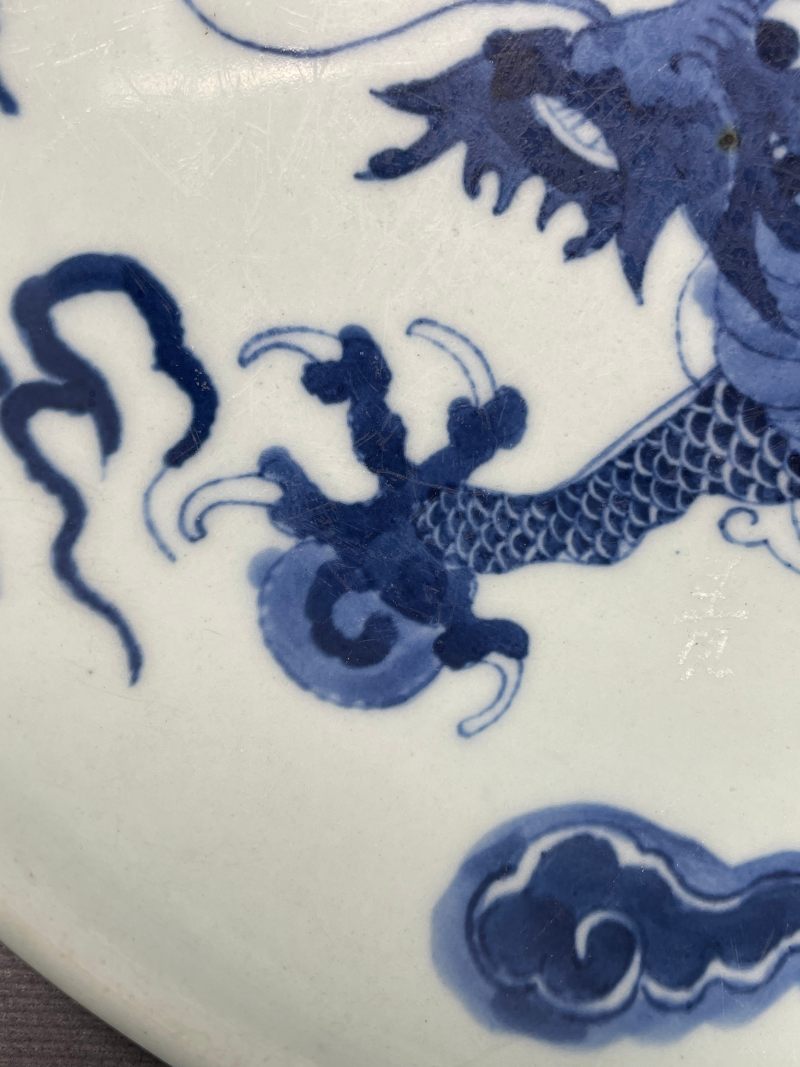 清雍正 青花过墙龙纹盘 - 图6