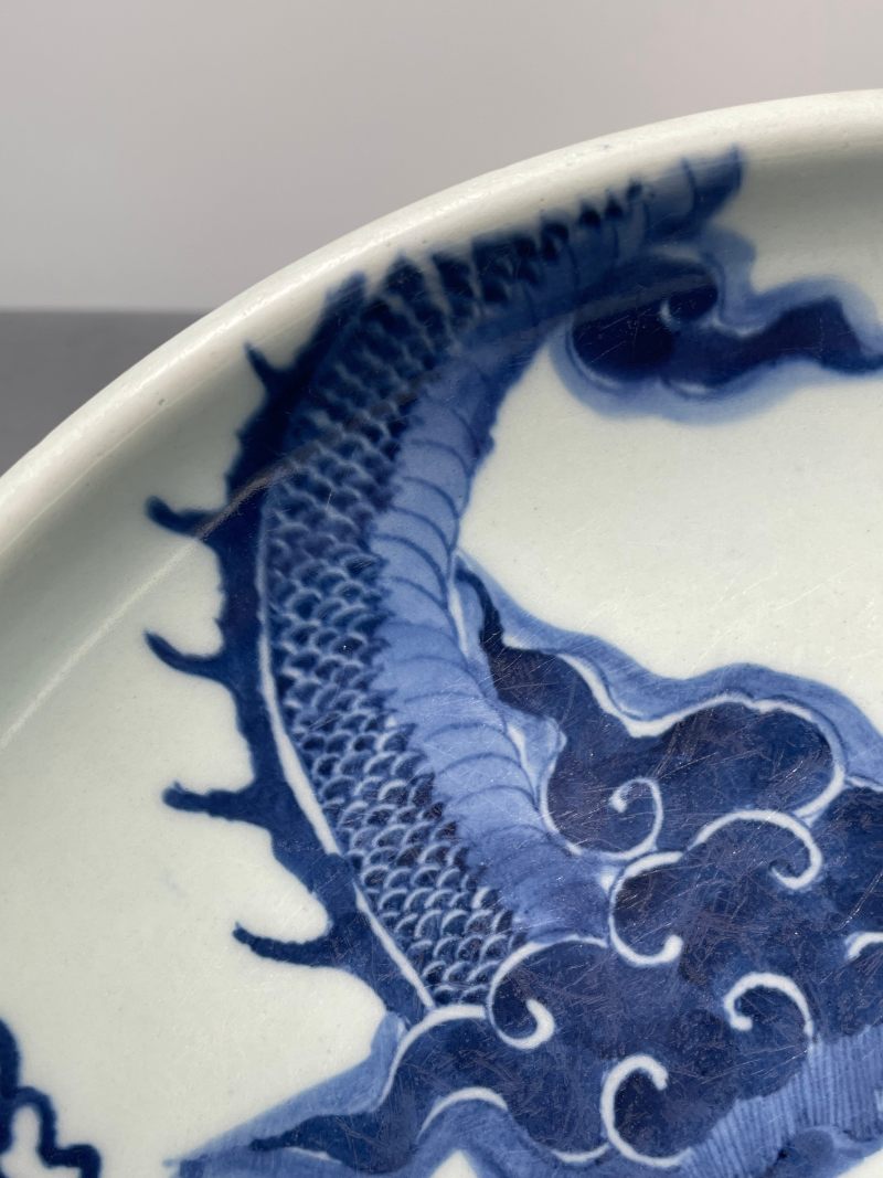 清雍正 青花过墙龙纹盘 - 图7