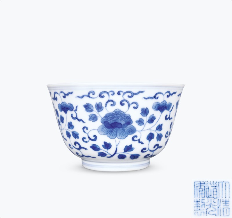 清道光 青花缠枝牡丹纹碗