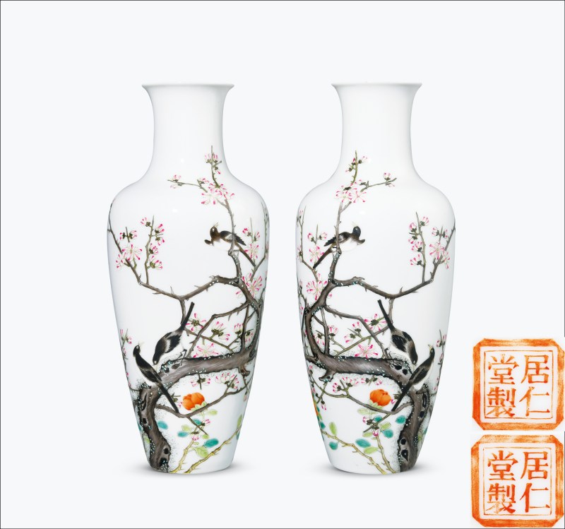 民国 粉彩喜鹊登梅纹瓶一对