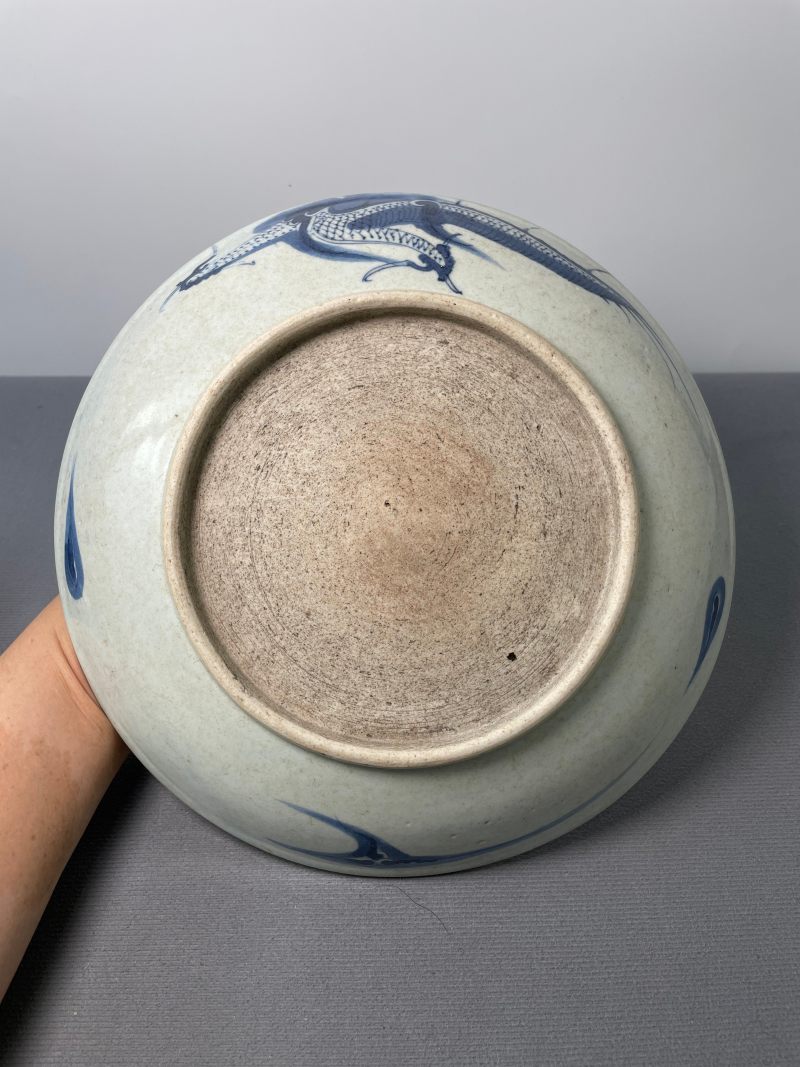 清乾隆 青花过墙龙纹盘 - 图11