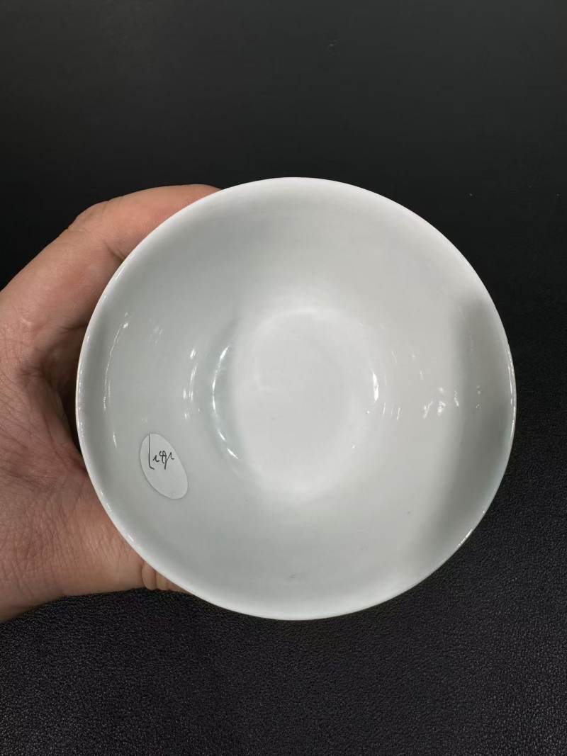 清 珐琅彩孔雀图碗 - 图7