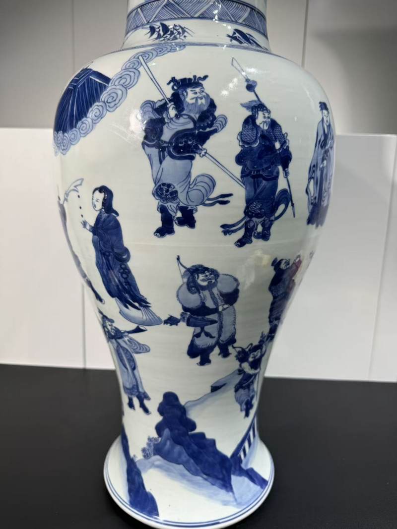 清乾隆 青花水浒群将图大凤尾尊 - 图4