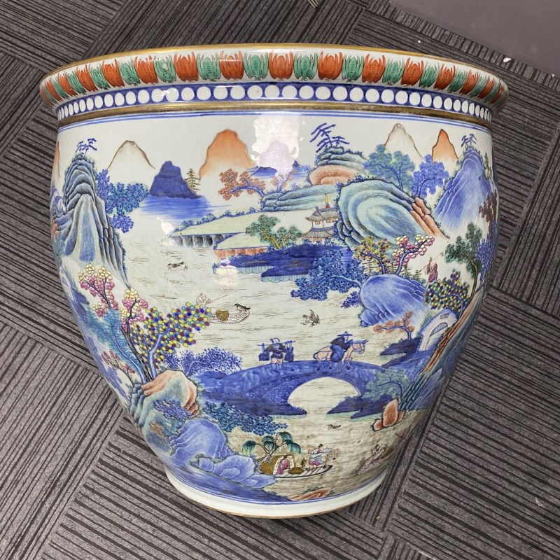 清中期 斗彩山水人物纹大卷缸 - 图8