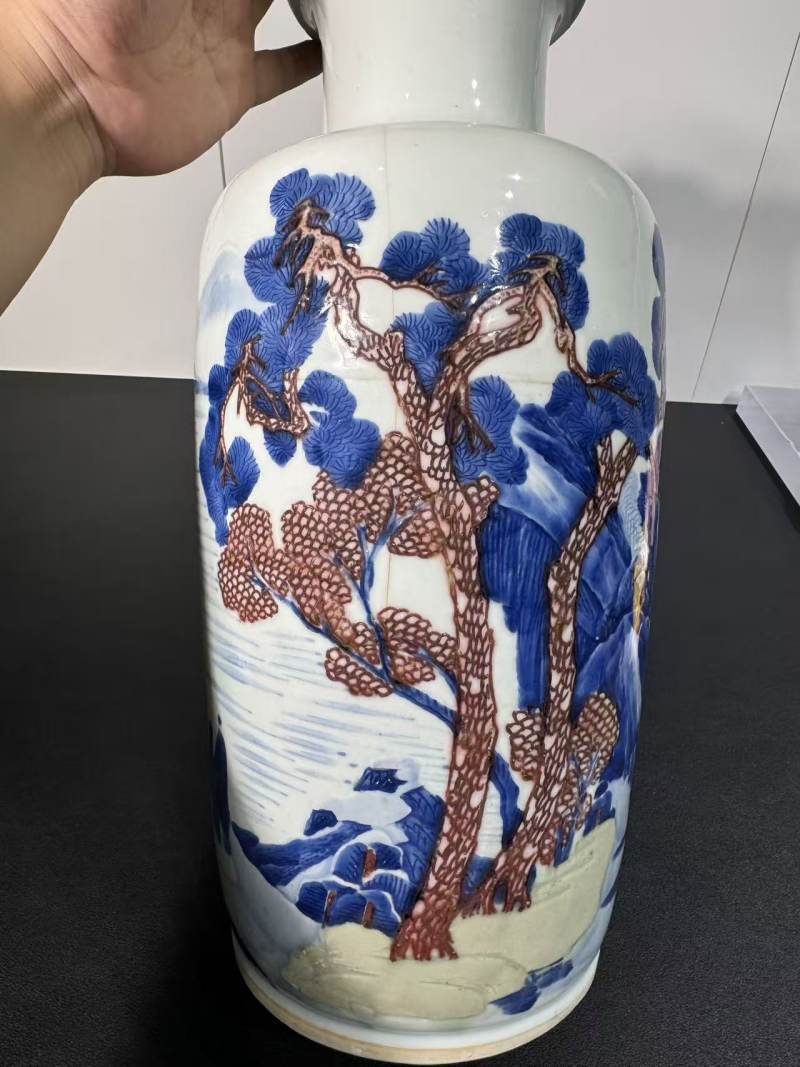 清康熙 釉下三彩山水纹棒槌瓶 - 图3