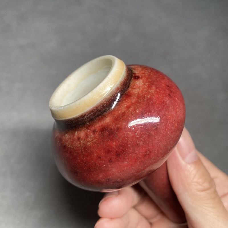 清康熙 郎窑红釉小长颈瓶 - 图9