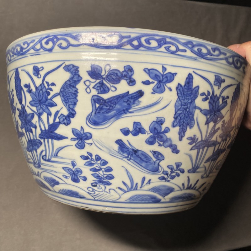 明嘉靖 青花荷塘鸳鸯纹鱼浅 - 图4