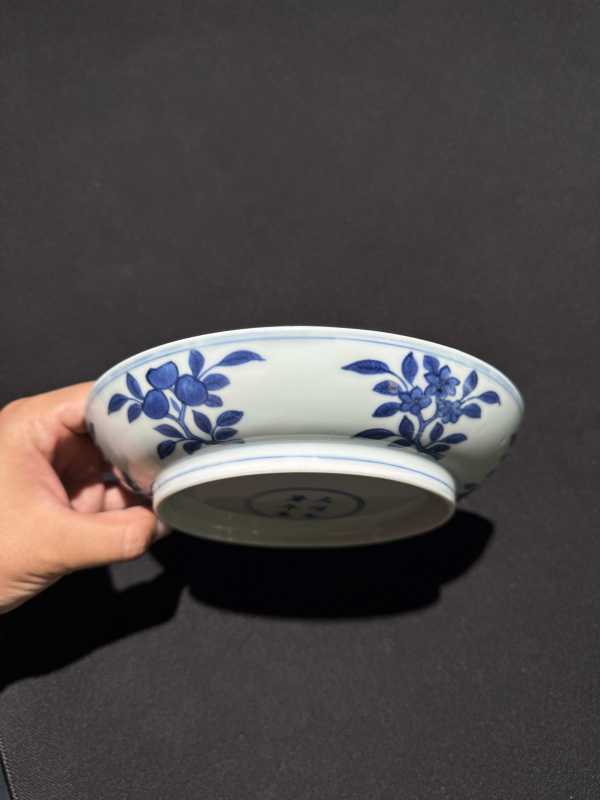 明万历 青花季子挂剑图盘 - 图10