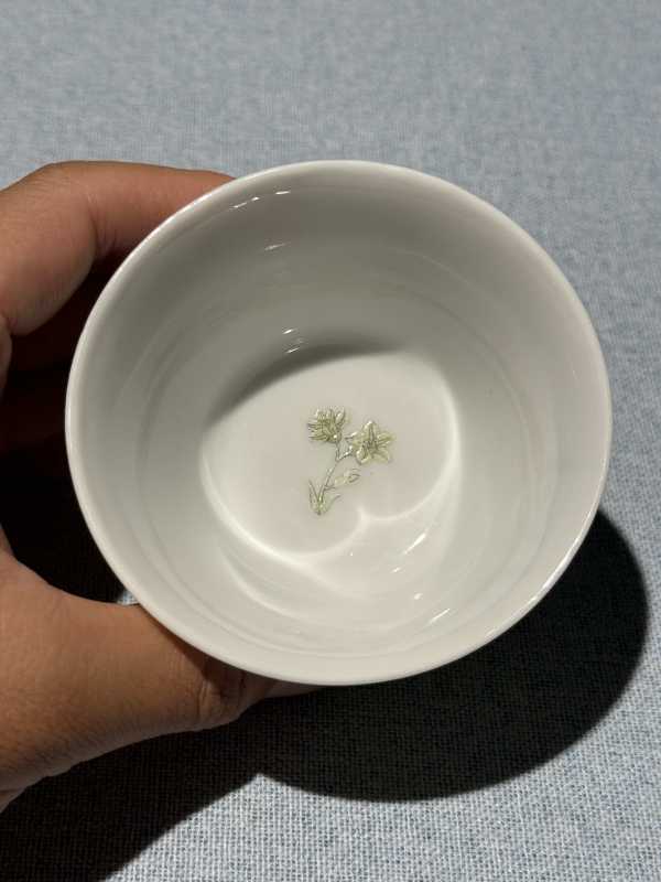 民国 粉彩加珐琅彩十二花神诗文马蹄杯十二只 - 图71