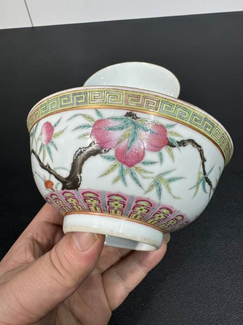 清光绪 粉彩九桃纹碗一对 - 图9