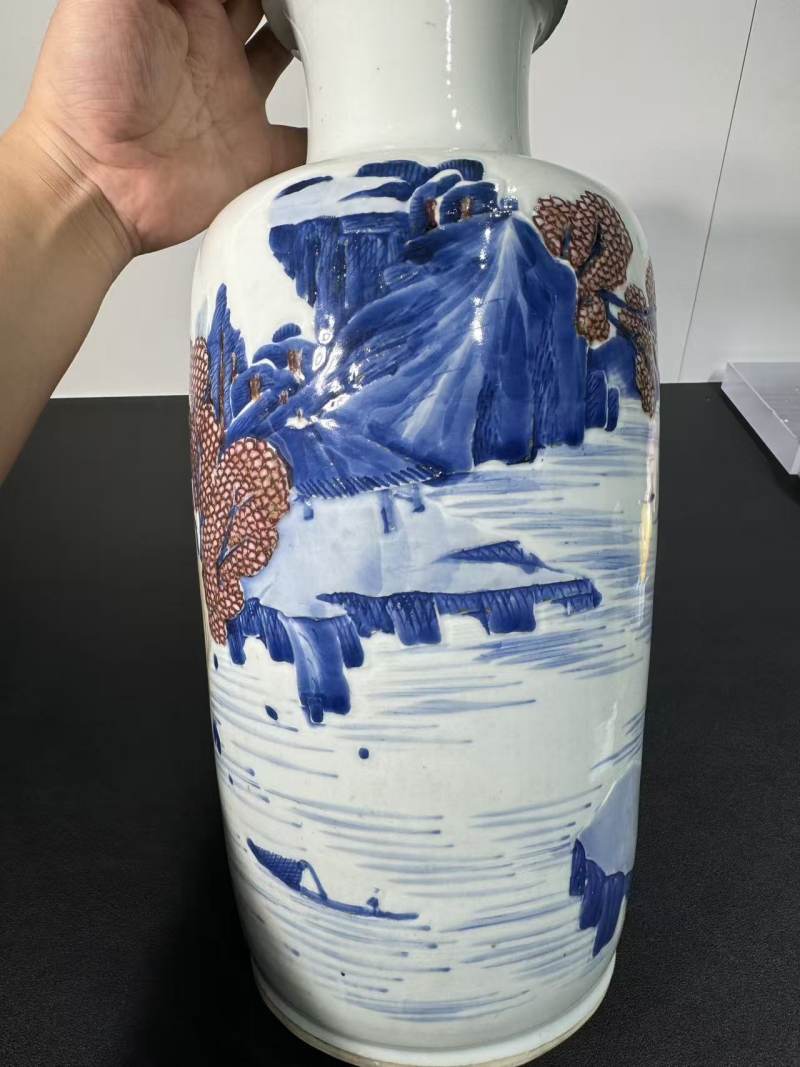 清康熙 釉下三彩山水纹棒槌瓶 - 图4