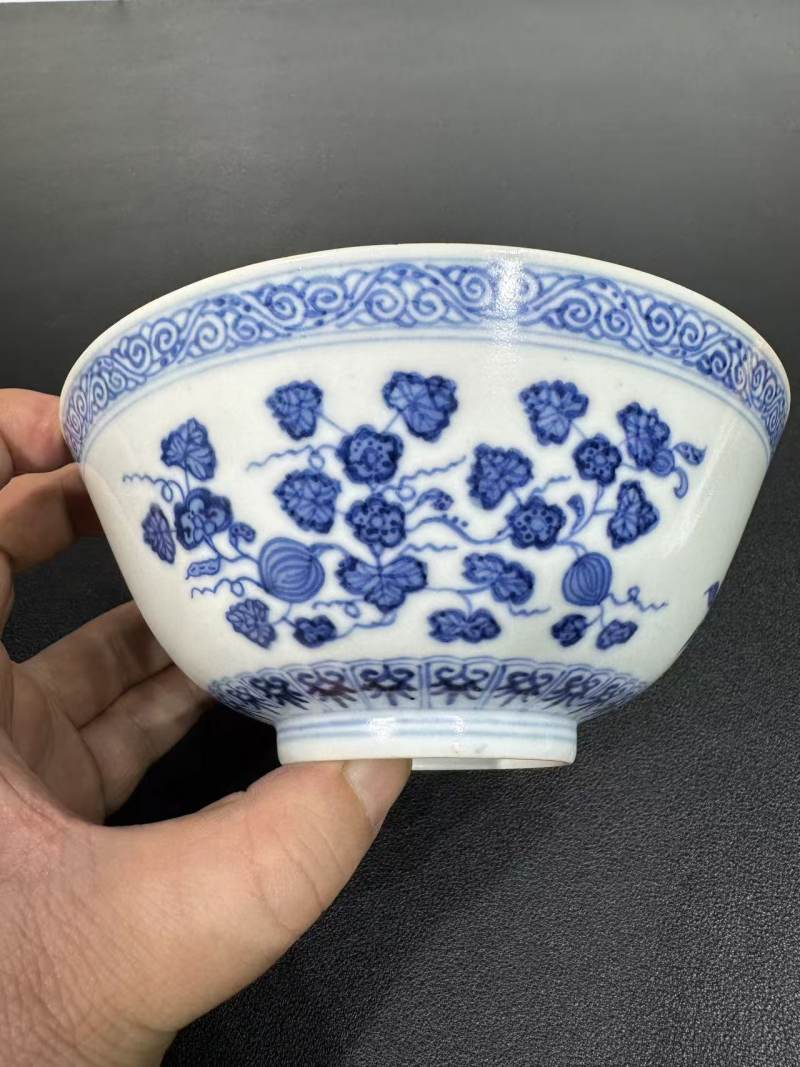 清道光 青花三多纹碗 - 图3