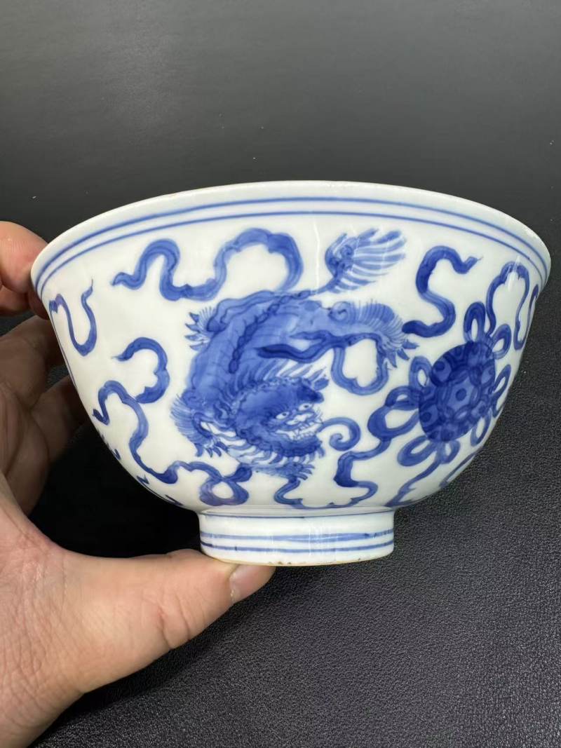明万历 青花狮子绣球纹宫碗 - 图3