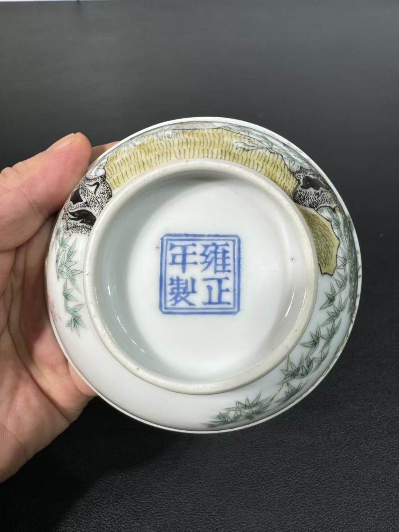 清 珐琅彩孔雀图碗 - 图8