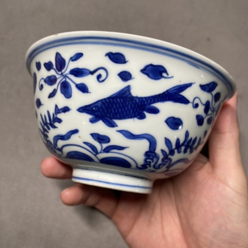 明万历 青花鱼藻纹碗一对 - 图11