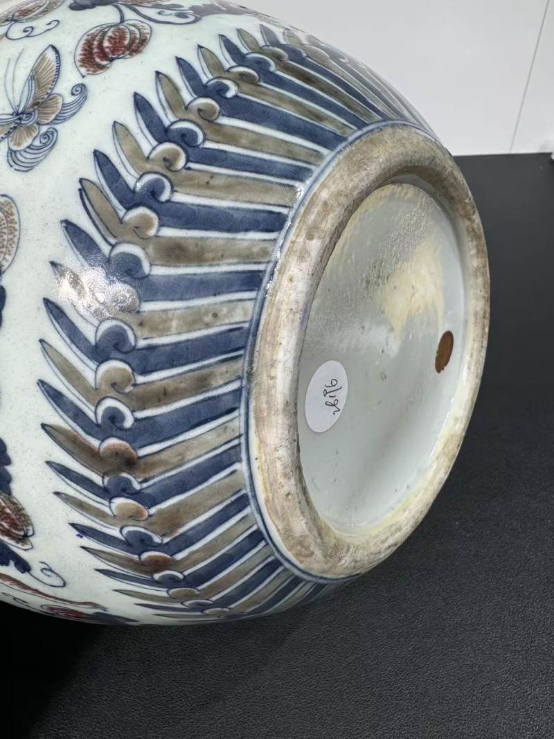 清中期 青花釉里红瓜瓞绵绵螭龙纹天球瓶 - 图9