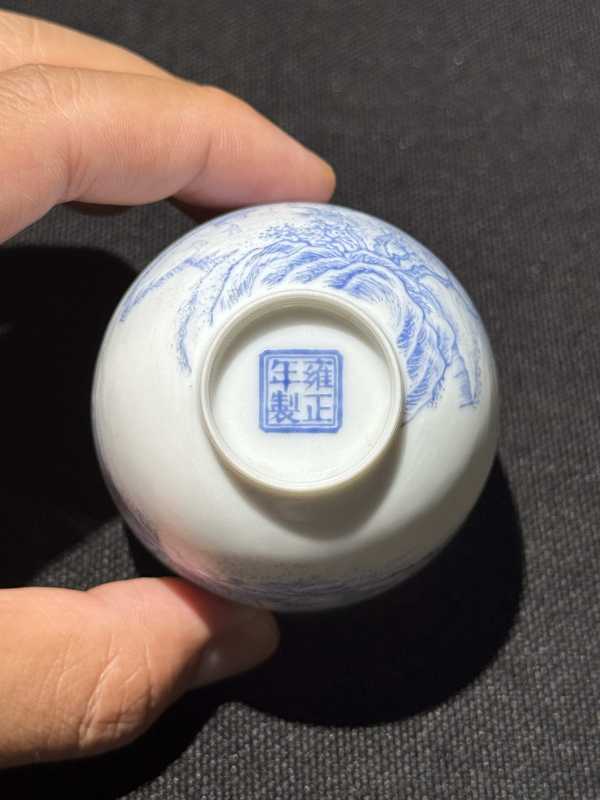 民国 蓝料彩湖山春色图杯 - 图11