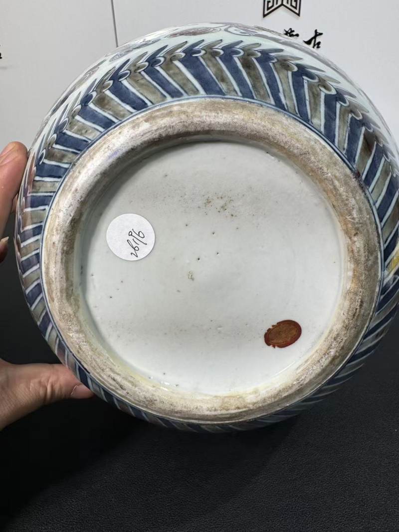清中期 青花釉里红瓜瓞绵绵螭龙纹天球瓶 - 图10