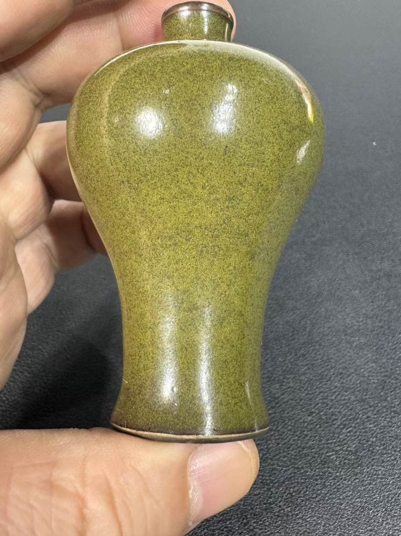 清乾隆 茶叶末釉小梅瓶 - 图3