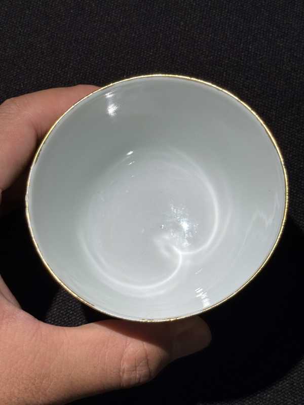 清嘉庆 粉彩万花献瑞图茶圆 - 图9