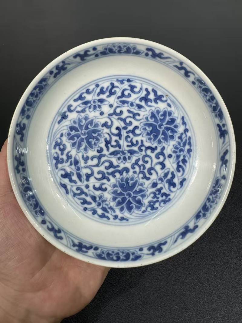 清道光 青花缠枝莲纹盘 - 图2