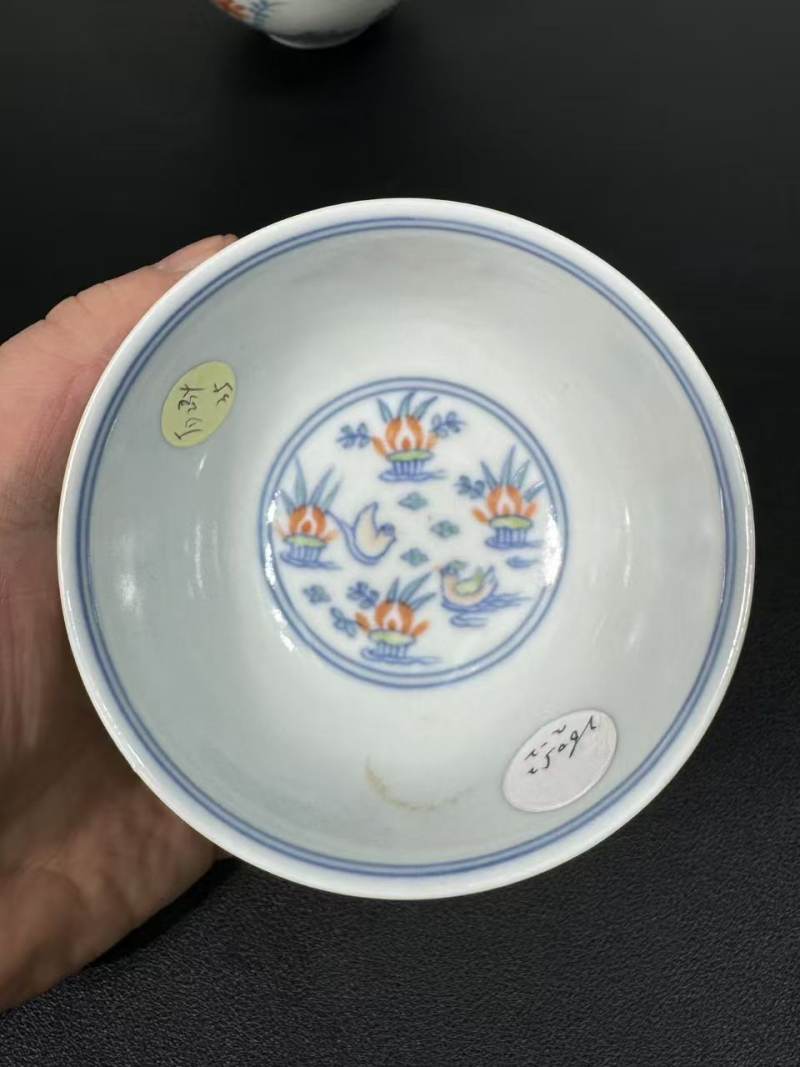 清道光 斗彩荷塘鸳鸯图小碗一对 - 图8