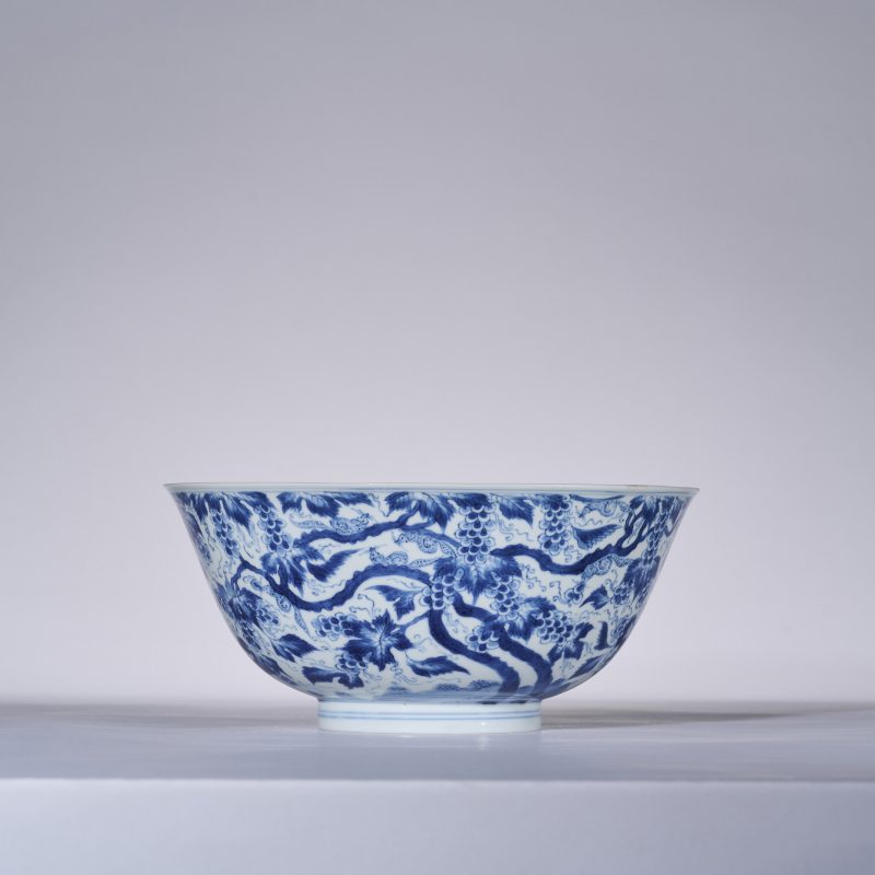 清康熙 青花松鼠葡萄纹碗 - 图4