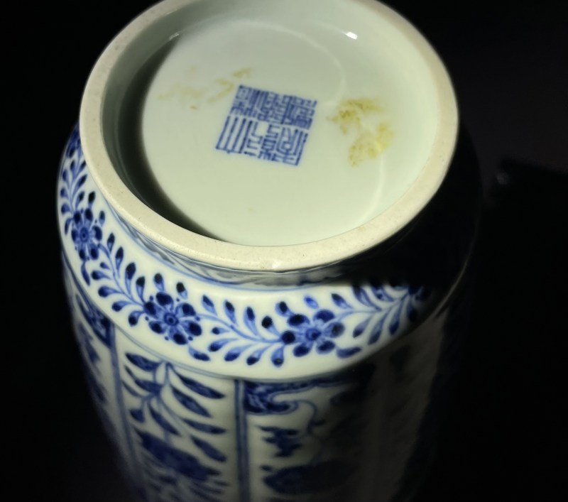 清乾隆 青花折枝花卉纹纸槌瓶 - 图13