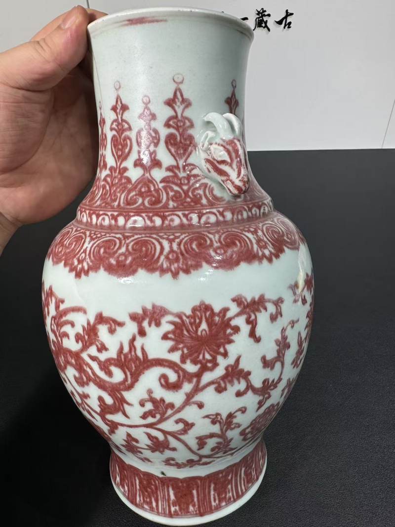 清乾隆 釉里红凤纹双羊耳尊 - 图3