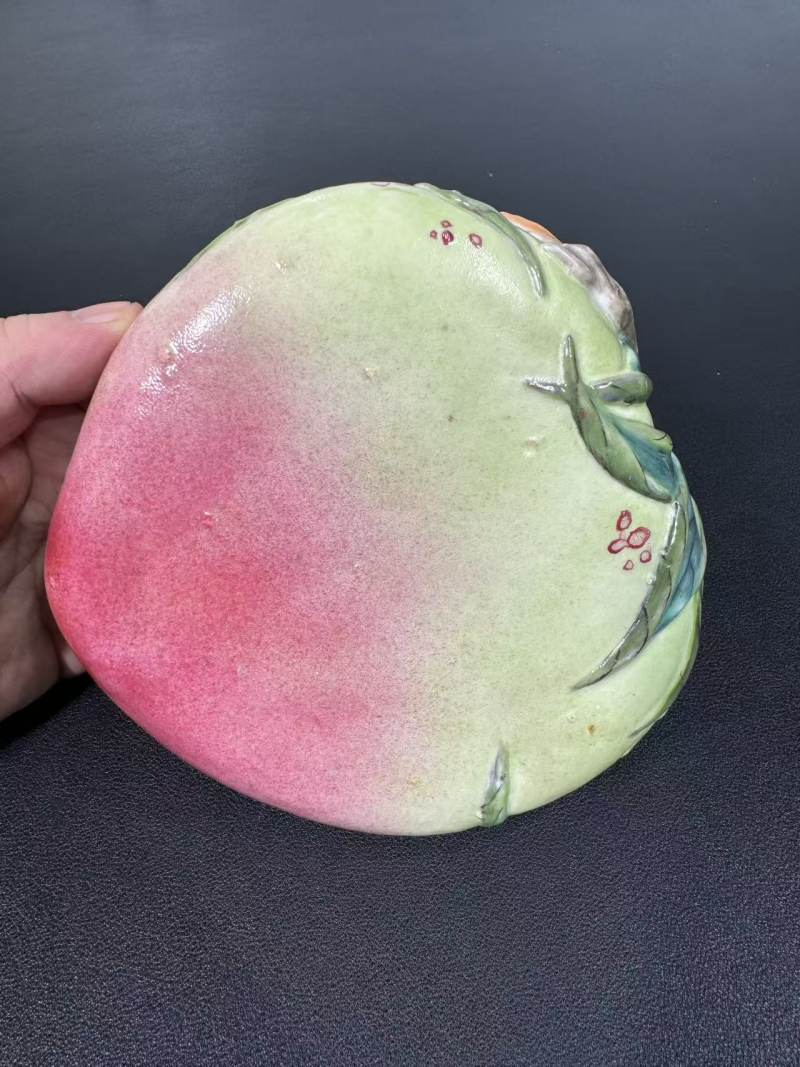 清乾隆 粉彩福寿灵芝桃形洗 - 图8