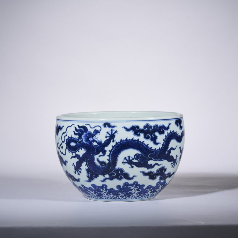 清乾隆 青花云龙纹卷缸 - 图4