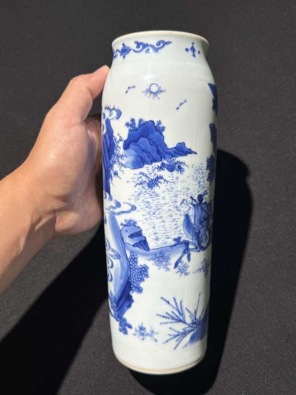 明崇祯 青花萧何月下追韩信图小筒瓶 - 图12