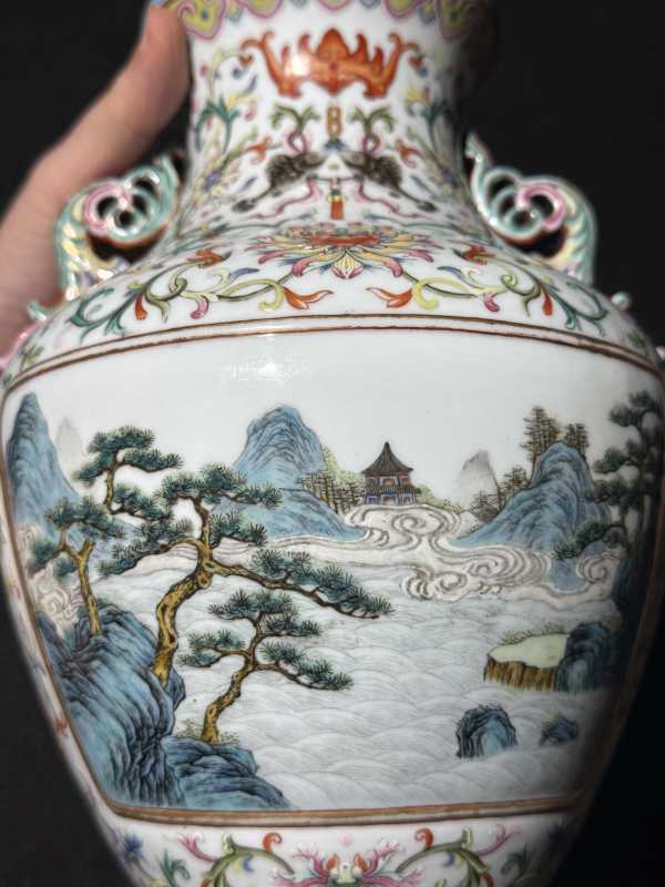 清乾隆 洋彩吉庆有余纹开光山水图双凤耳尊 - 图10