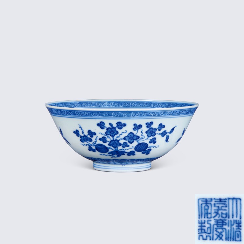 清嘉庆 青花三多纹碗 - 图1