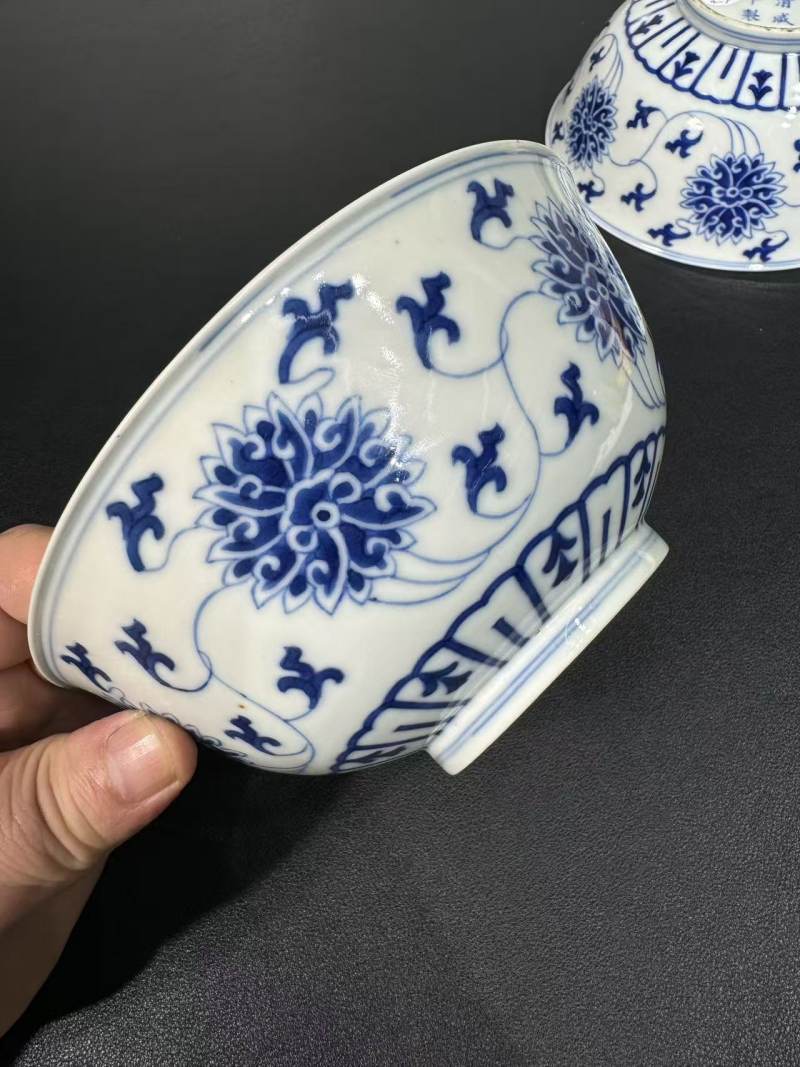 清咸丰 青花缠枝莲纹碗一对 - 图5