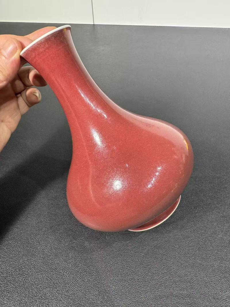 清乾隆 霁红釉荸荠瓶 - 图3