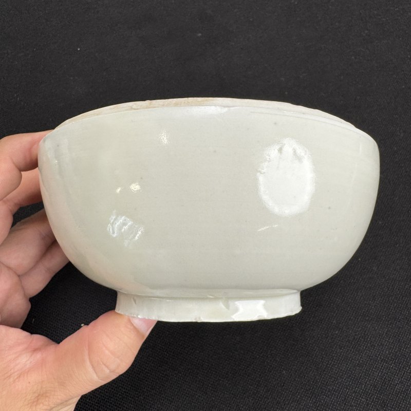 明 白釉刻仰莲纹捧盒 - 图6