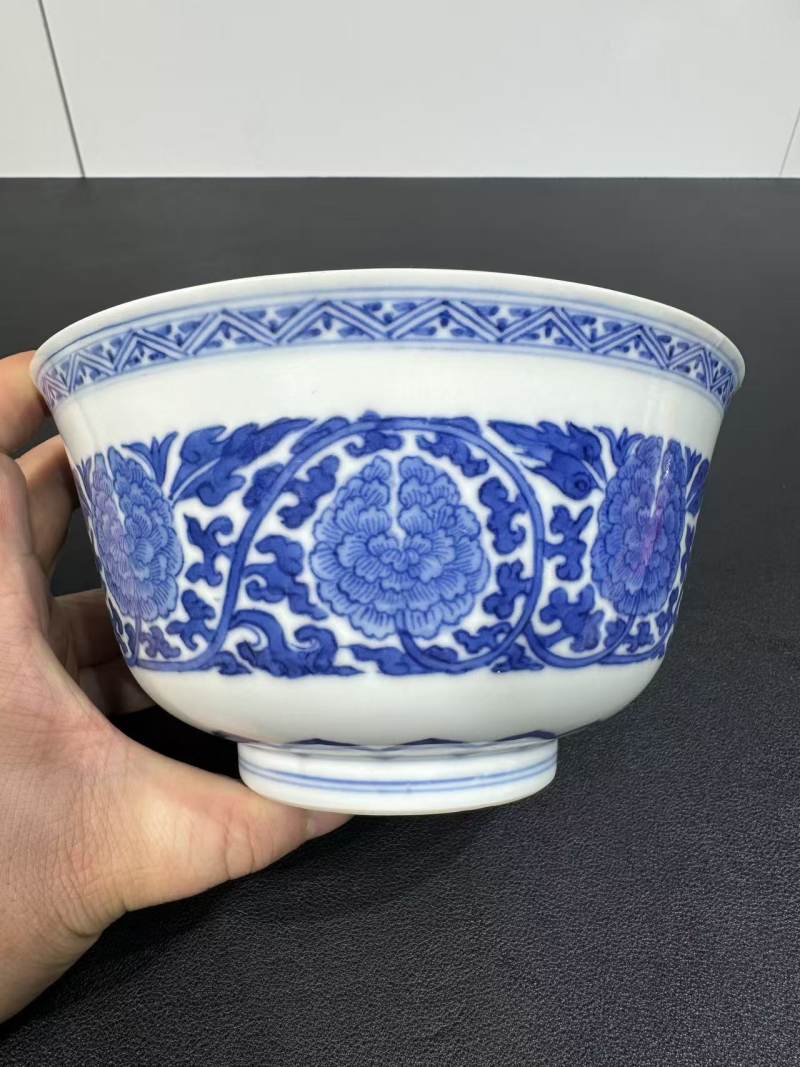 清道光 青花缠枝牡丹纹碗 - 图2