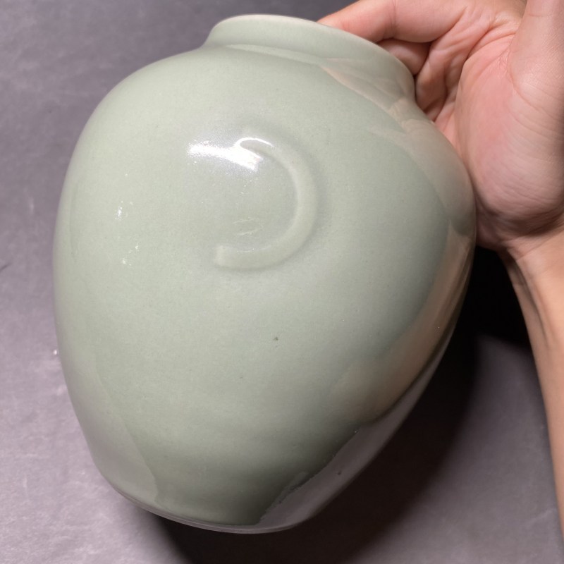 清道光 豆青釉月牙罐 - 图6