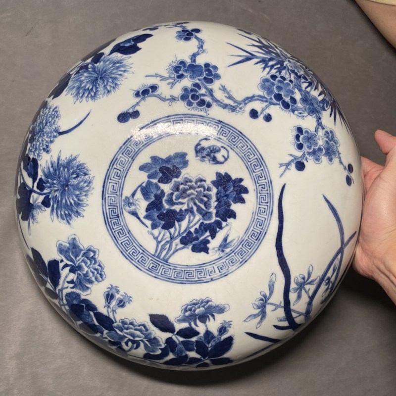 清光绪 青花四季花卉纹大捧盒 - 图7