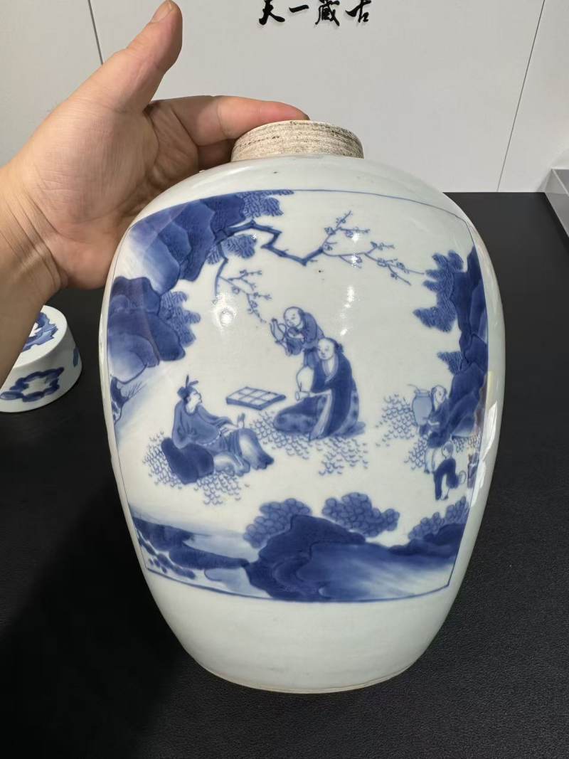 明崇祯 青花开光人物诗文盖罐 - 图4