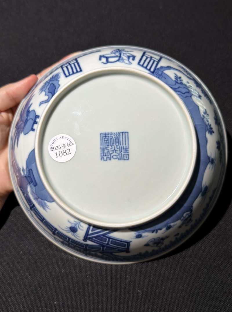 清道光 青花松竹梅庭院人物图盘 - 图8