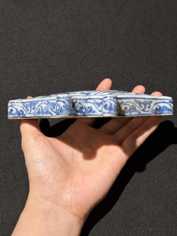 明万历 青花龙凤纹方胜盒 - 图12