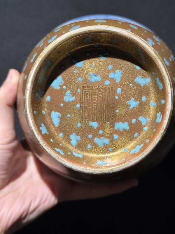 民国 金地洒蓝开光粉彩加料彩山水人物故事图瓶 - 图11