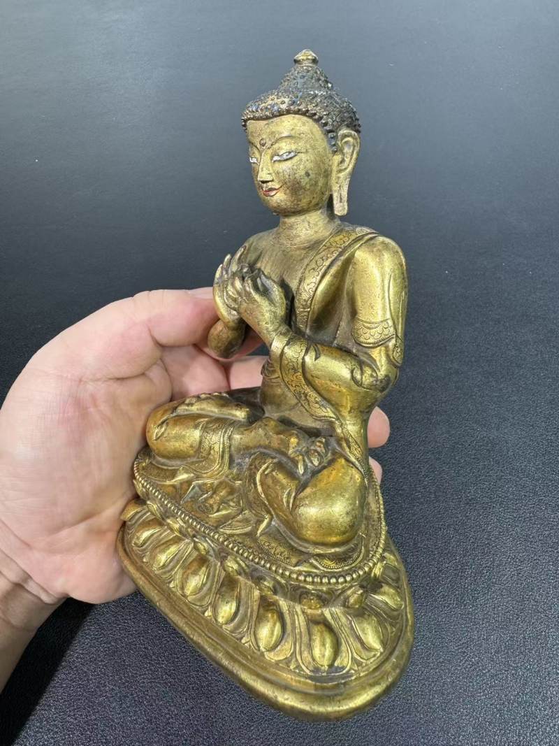 清乾隆 京造铜鎏金燃灯佛 - 图3