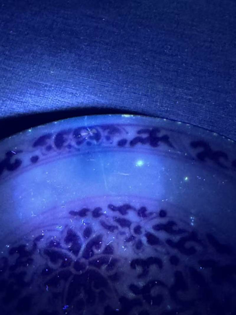 清道光 青花缠枝莲纹盘 - 图9