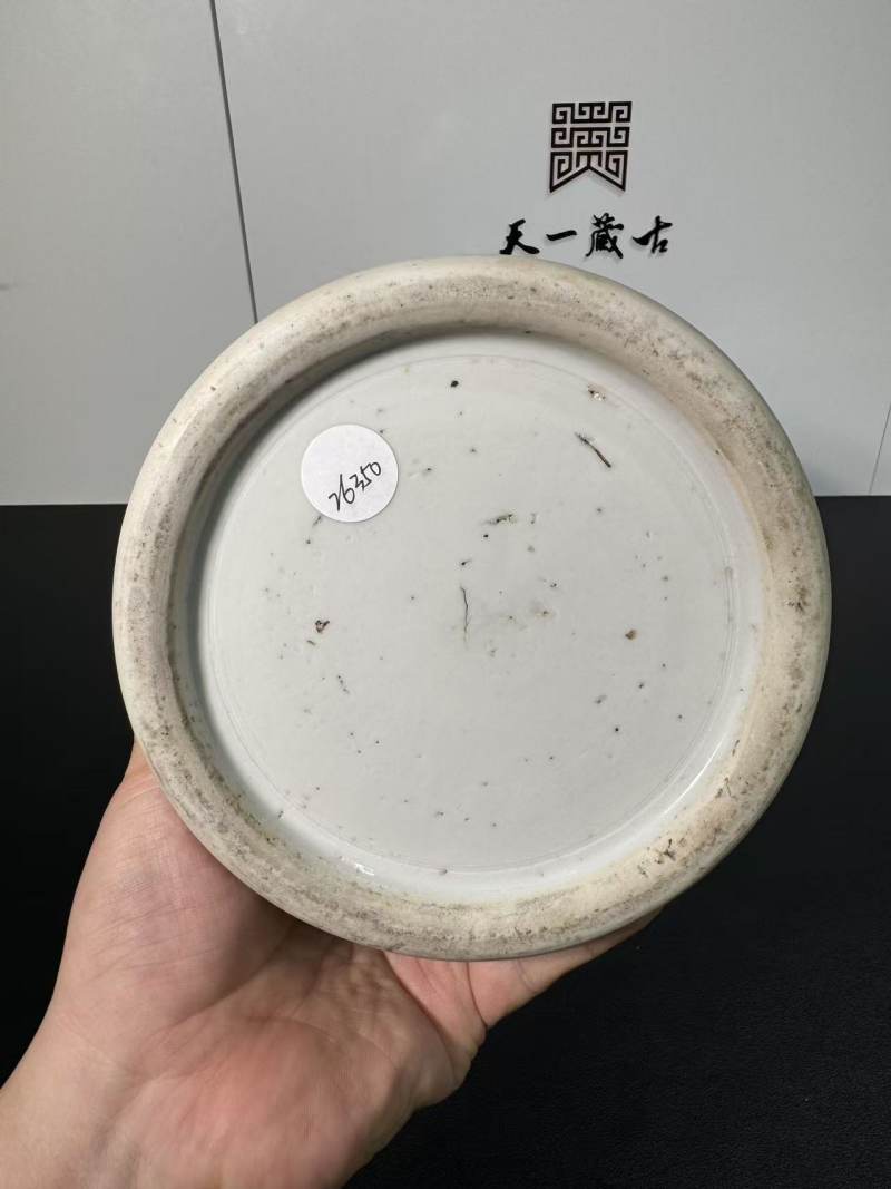 清雍正 斗彩郭子仪拜寿纹瓶 - 图10